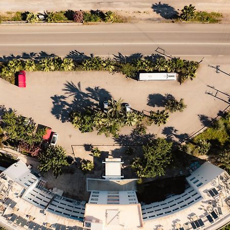 Hotel Sissy Kamena Vourla Dış mekan fotoğraf