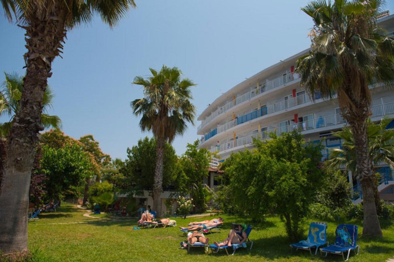 Hotel Sissy Kamena Vourla Dış mekan fotoğraf