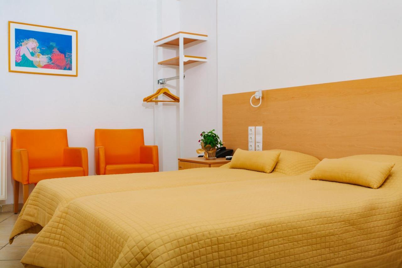 Hotel Sissy Kamena Vourla Dış mekan fotoğraf