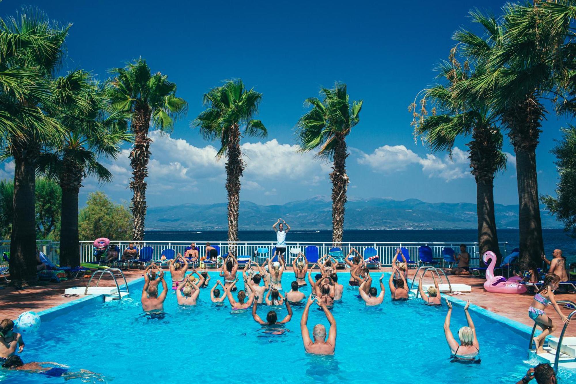 Hotel Sissy Kamena Vourla Dış mekan fotoğraf