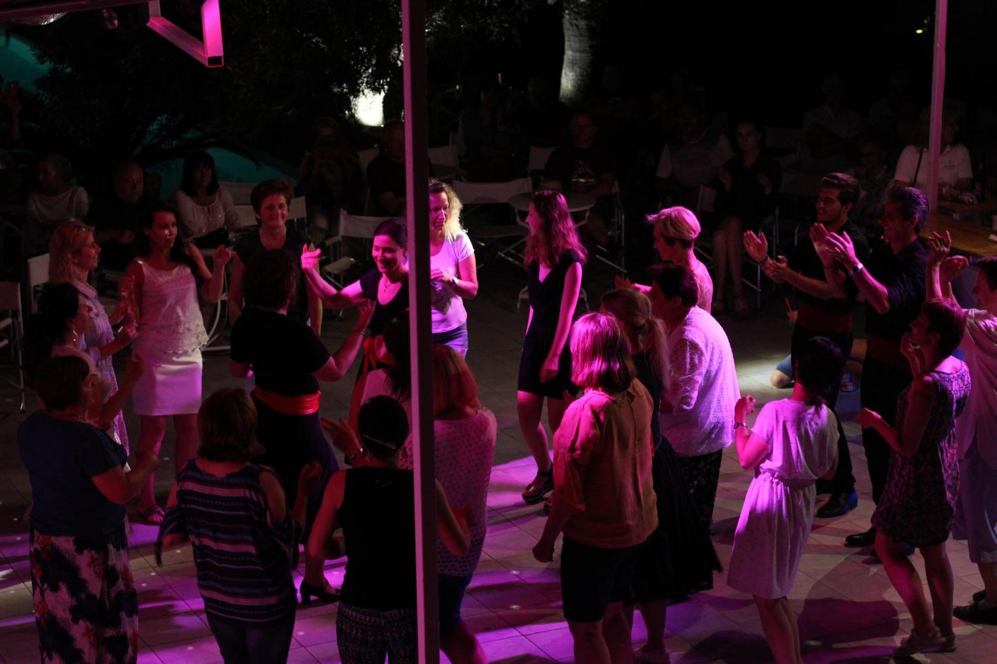 Hotel Sissy Kamena Vourla Dış mekan fotoğraf