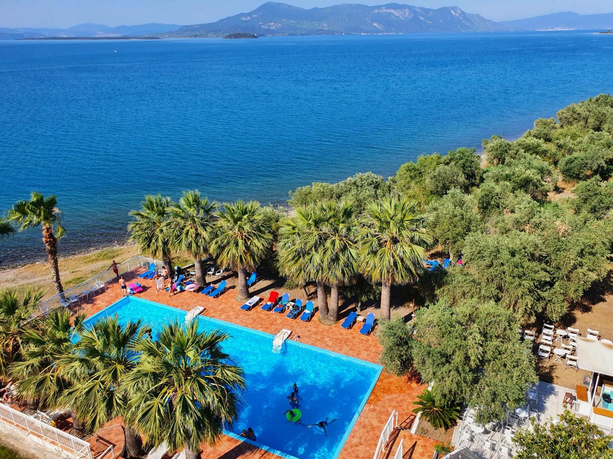 Hotel Sissy Kamena Vourla Dış mekan fotoğraf