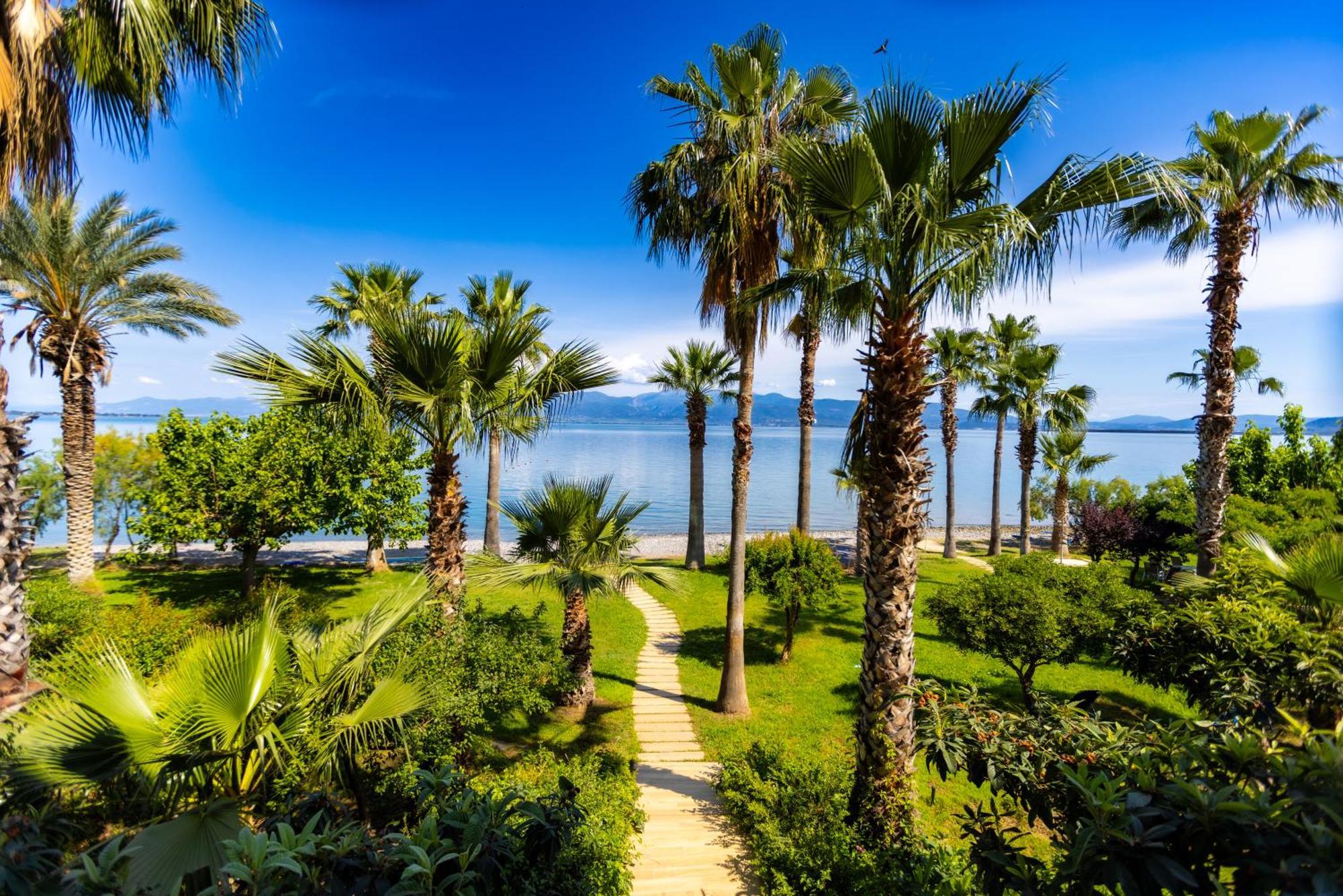 Hotel Sissy Kamena Vourla Dış mekan fotoğraf